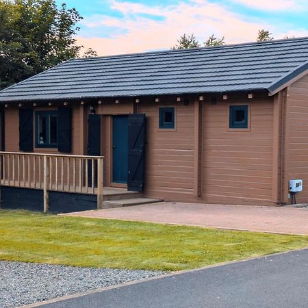 Rustic Lodge Retreat At Riverview Holiday Park Newcastleton 외부 사진