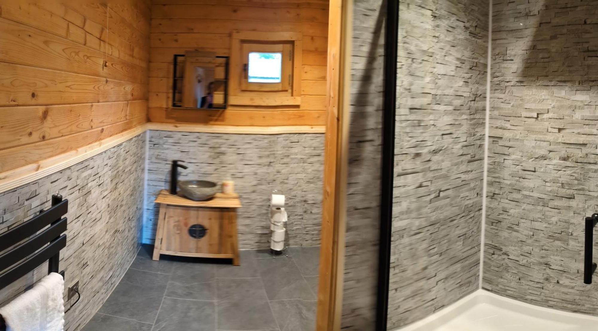 Rustic Lodge Retreat At Riverview Holiday Park Newcastleton 외부 사진