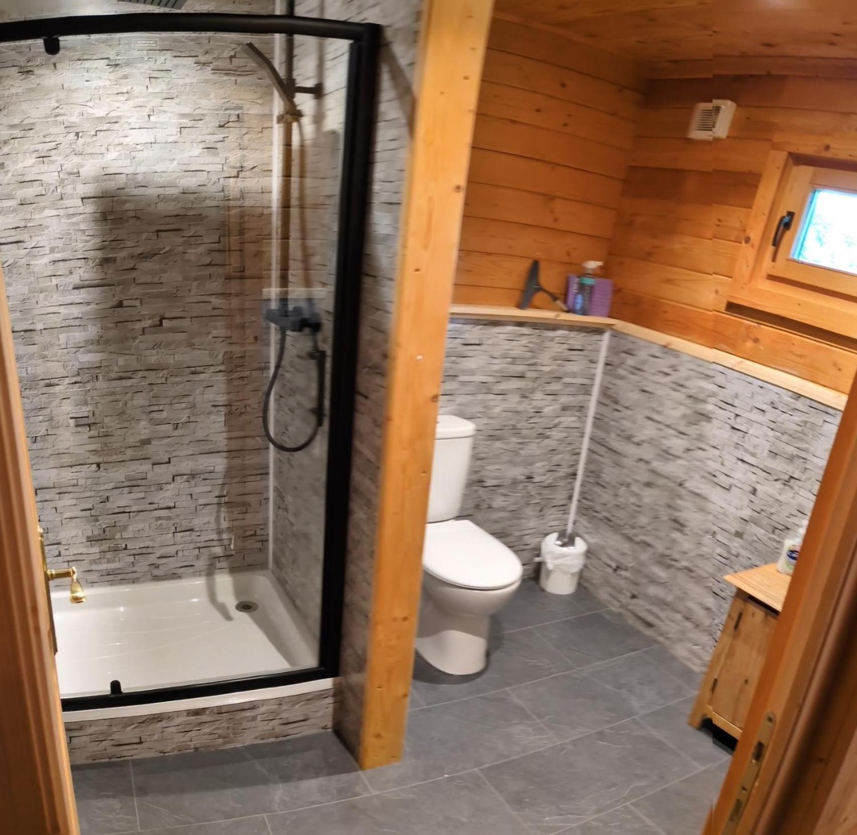Rustic Lodge Retreat At Riverview Holiday Park Newcastleton 외부 사진