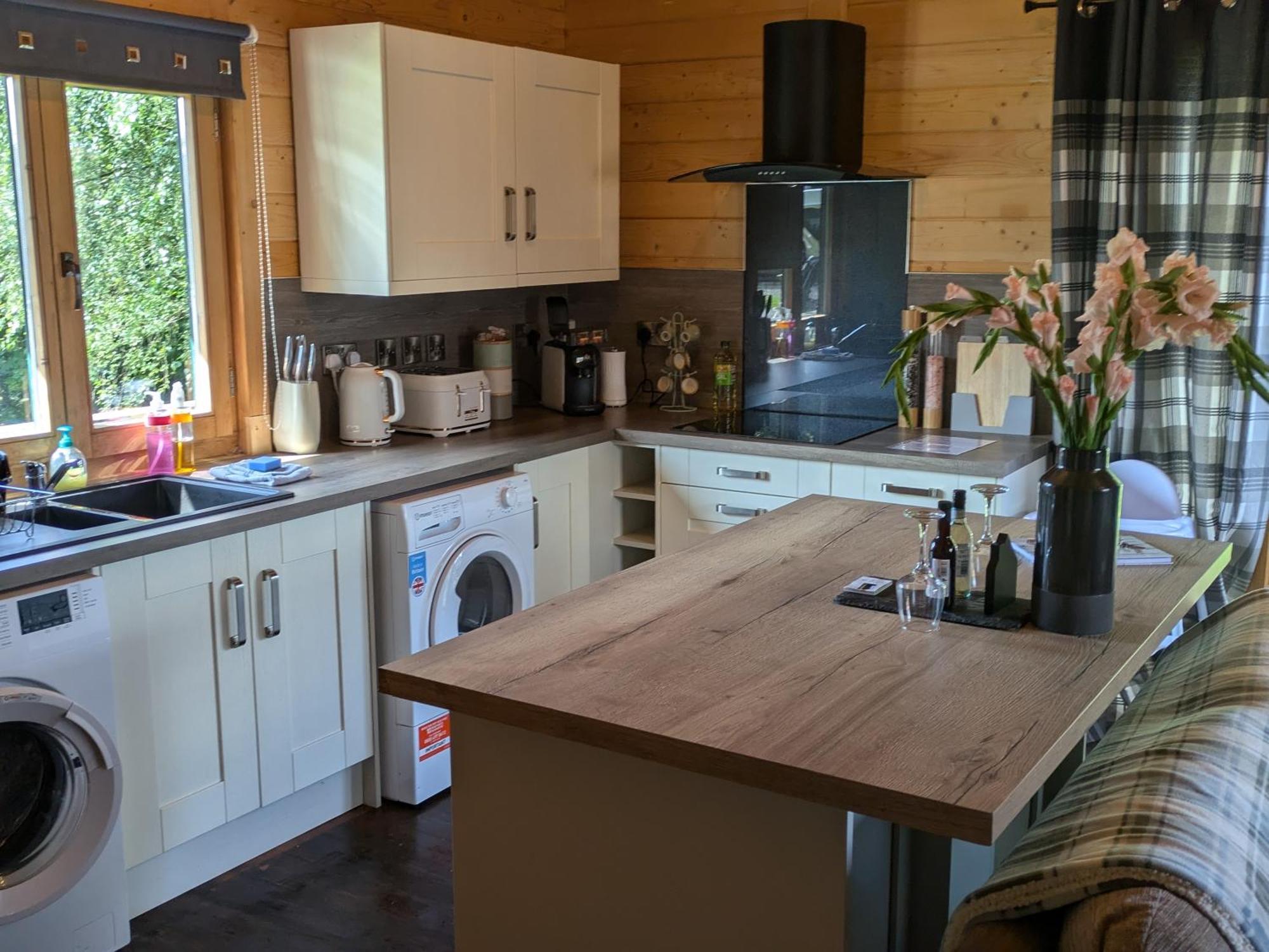 Rustic Lodge Retreat At Riverview Holiday Park Newcastleton 외부 사진